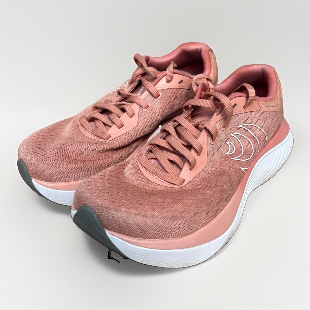Topo Athletic Atmos Womens 8 Running Shoes Dusty Rose White Max Cushion 5mm